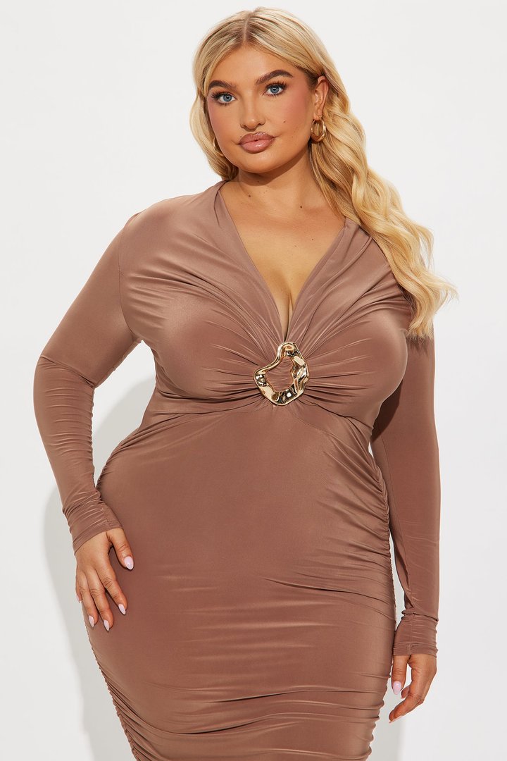Dorian Long Sleeve Ruched Midi Dress - Taupe