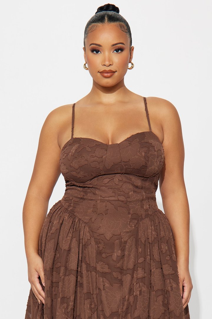 Morning Kiss Jacquard Maxi Dress - Brown