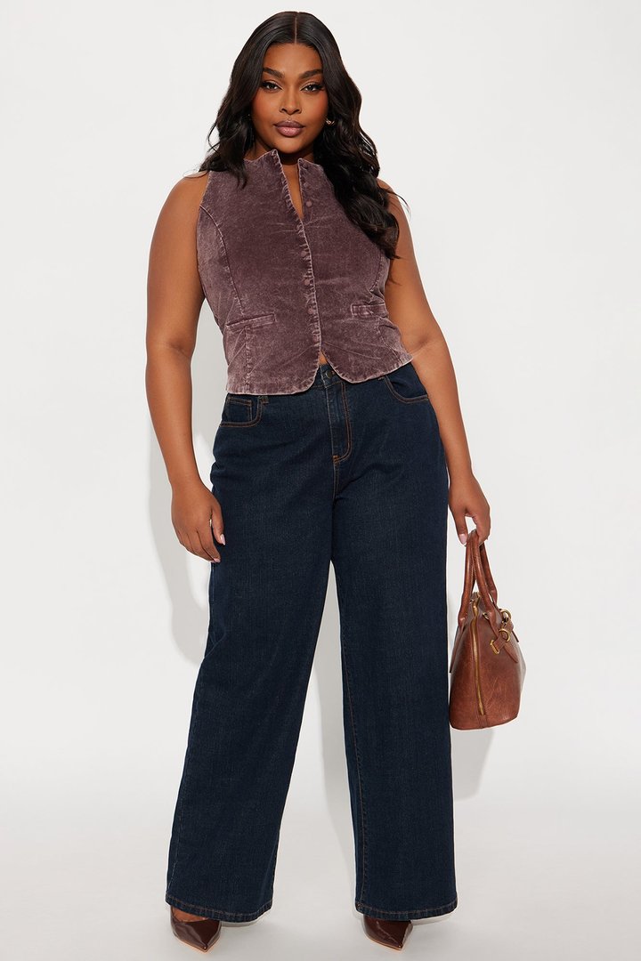 Hard To Catch Corduroy Vest - Brown
