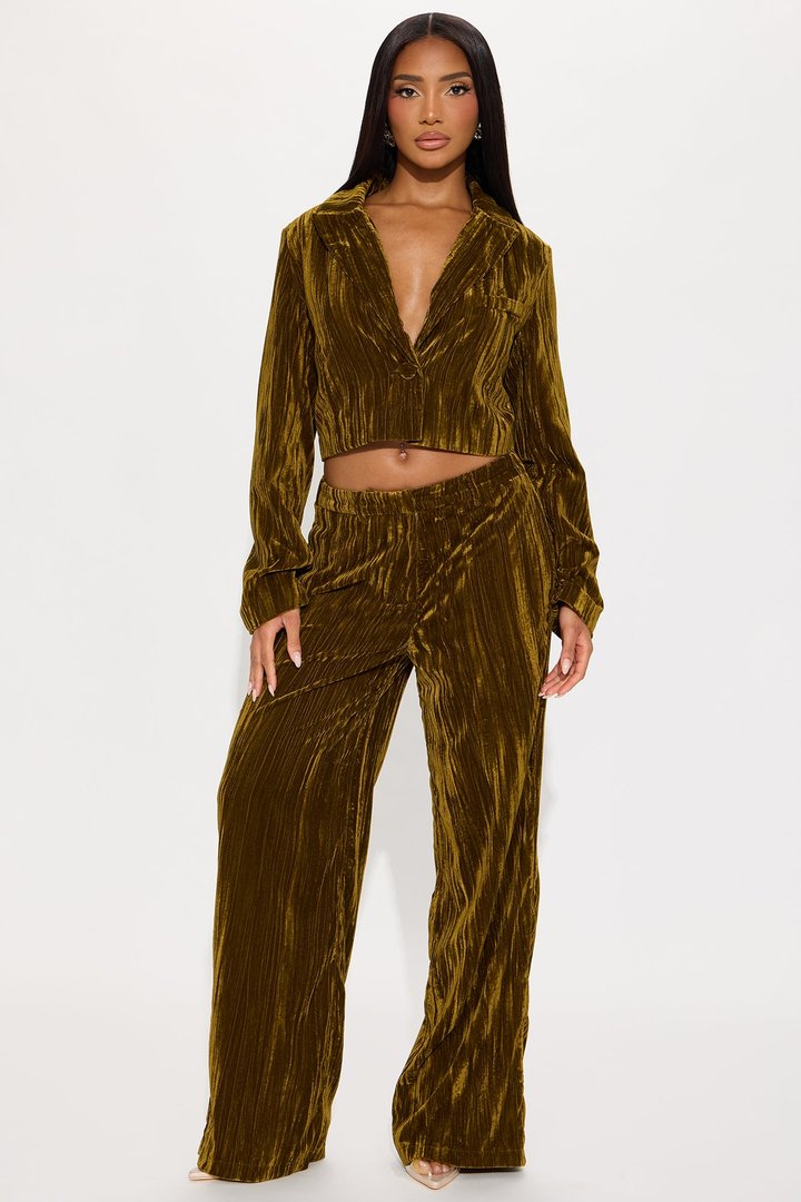 Keep You Wondering Velvet Wide Leg Pant 32 - Olive