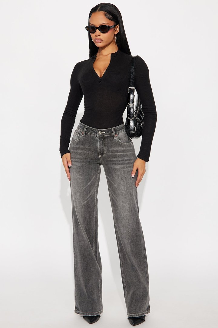 Greyson Low Rise Straight Leg Jeans - Grey