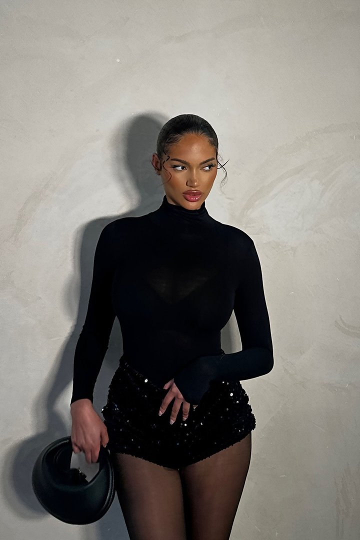 Sparkle Queen Sequin Short - Black