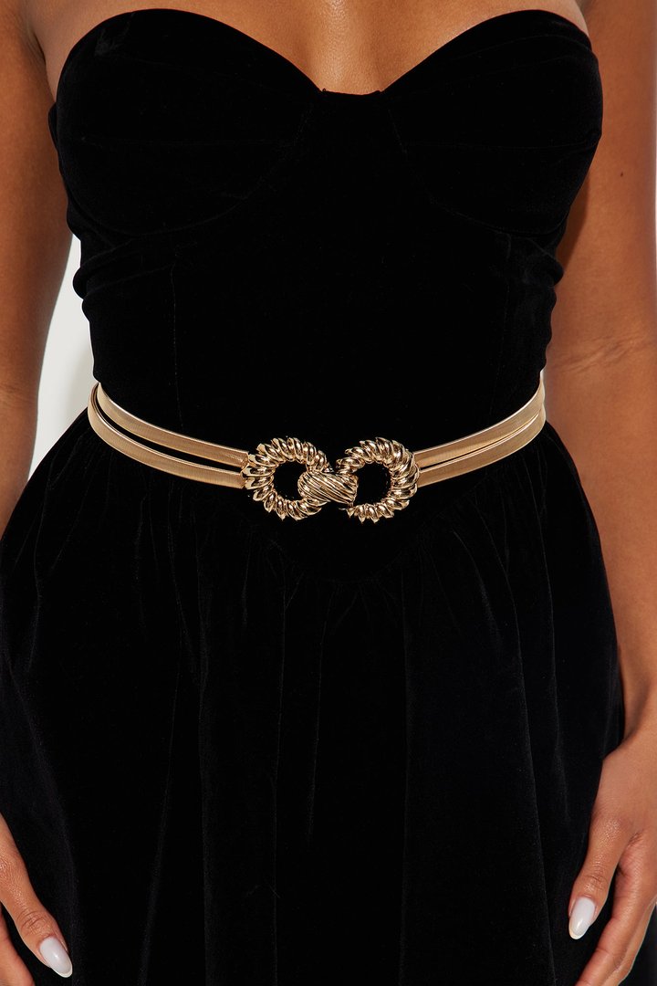 Hooked On You Chain Belt - Gold