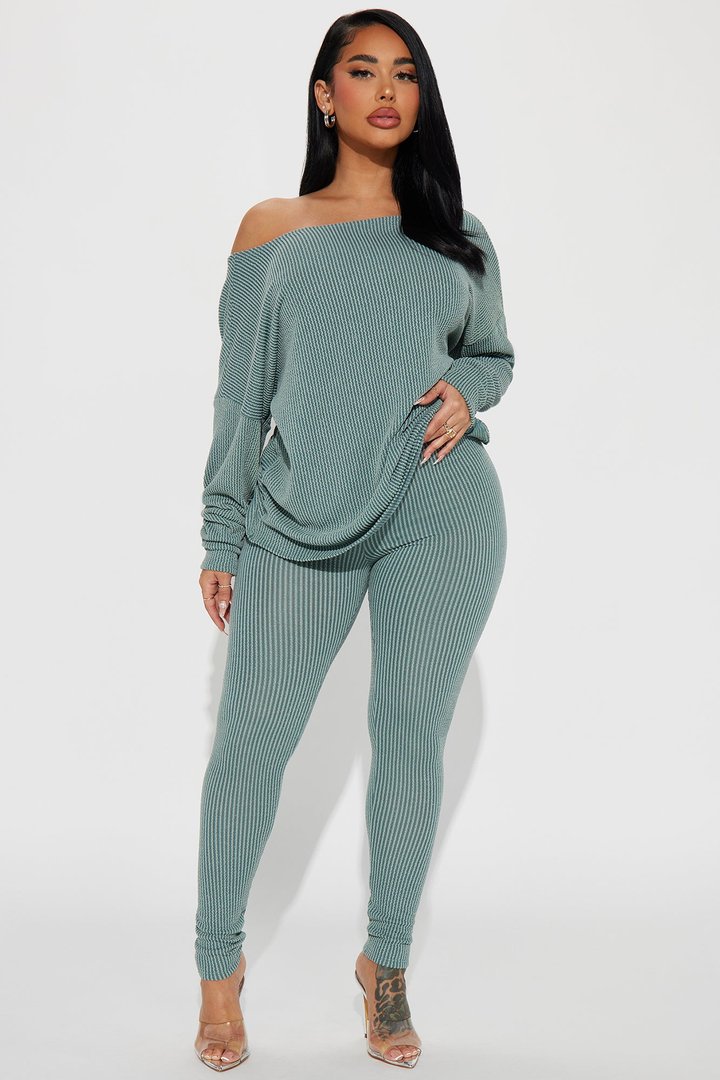 Don't Get Twisted Ribbed Legging Set - Olive