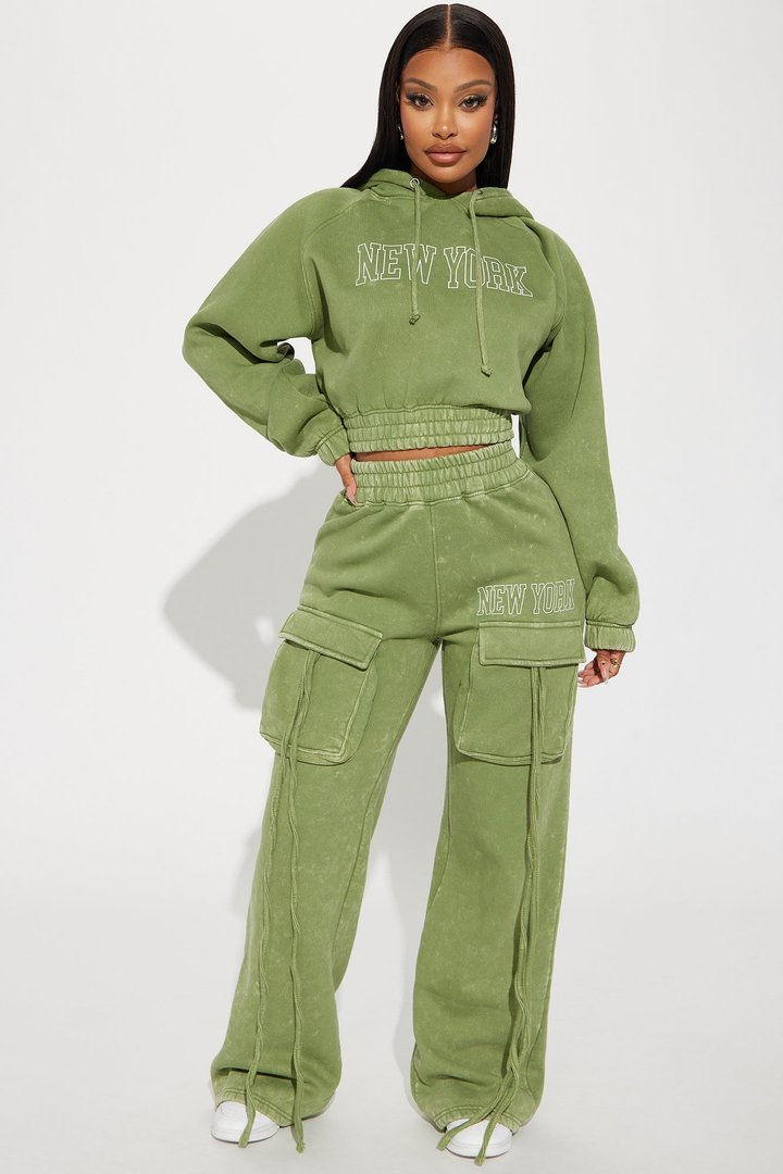 New York Vibes Washed Cargo Sweatpants - Green/combo