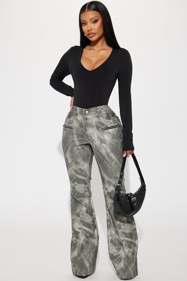 Obsessed With Me Bodysuit - Black