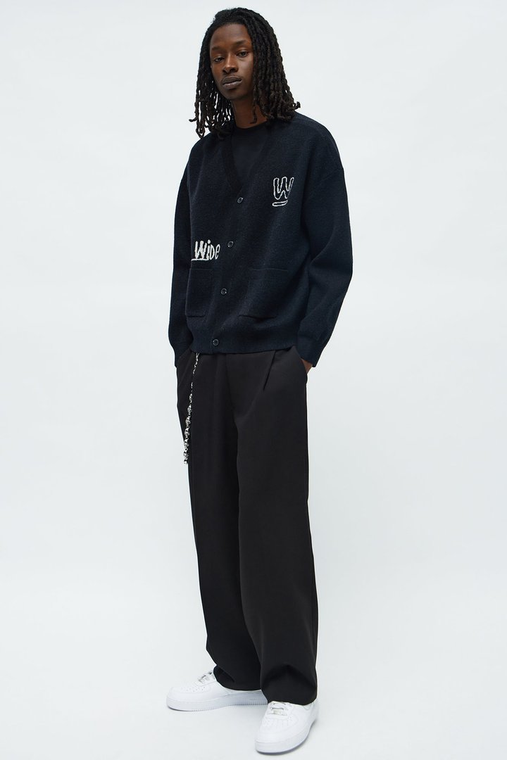Cropped Clover Academic Sweater Cardigan - Black