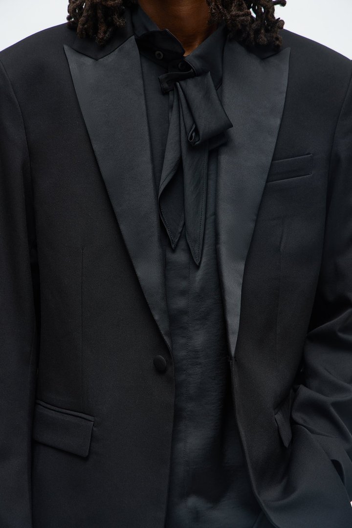 Silver Lake Atelier Peak Lapel Blazer - Black