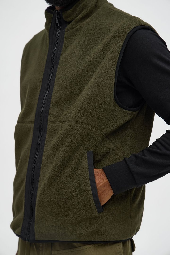 Ready To Go Contrast Trimmed Fleece Vest - Green