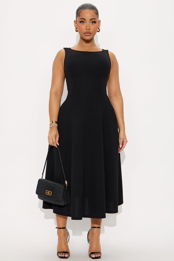 Sweet Sunday Knit Crepe Midi Dress - Black