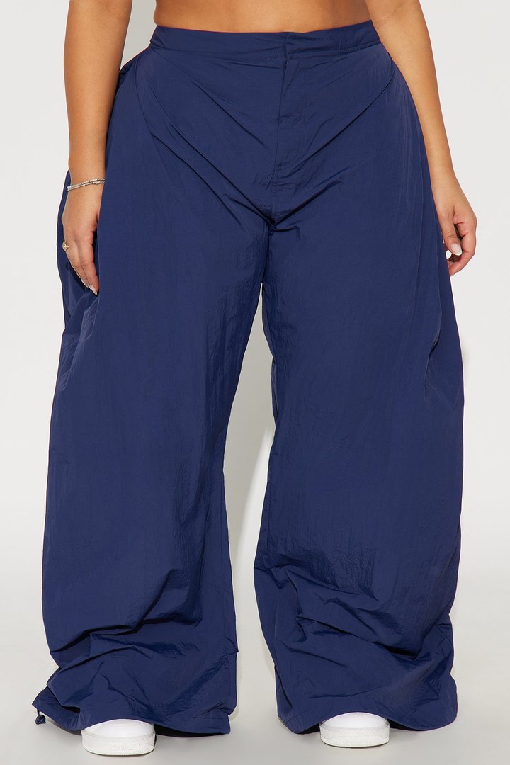 Do Not Disturb Mode Windbreaker Jogger - Navy