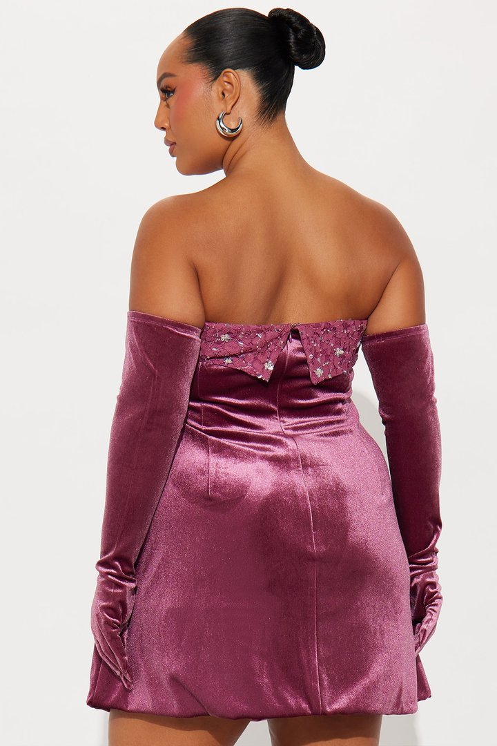Genovia Embellished Velvet Mini Dress - Mauve