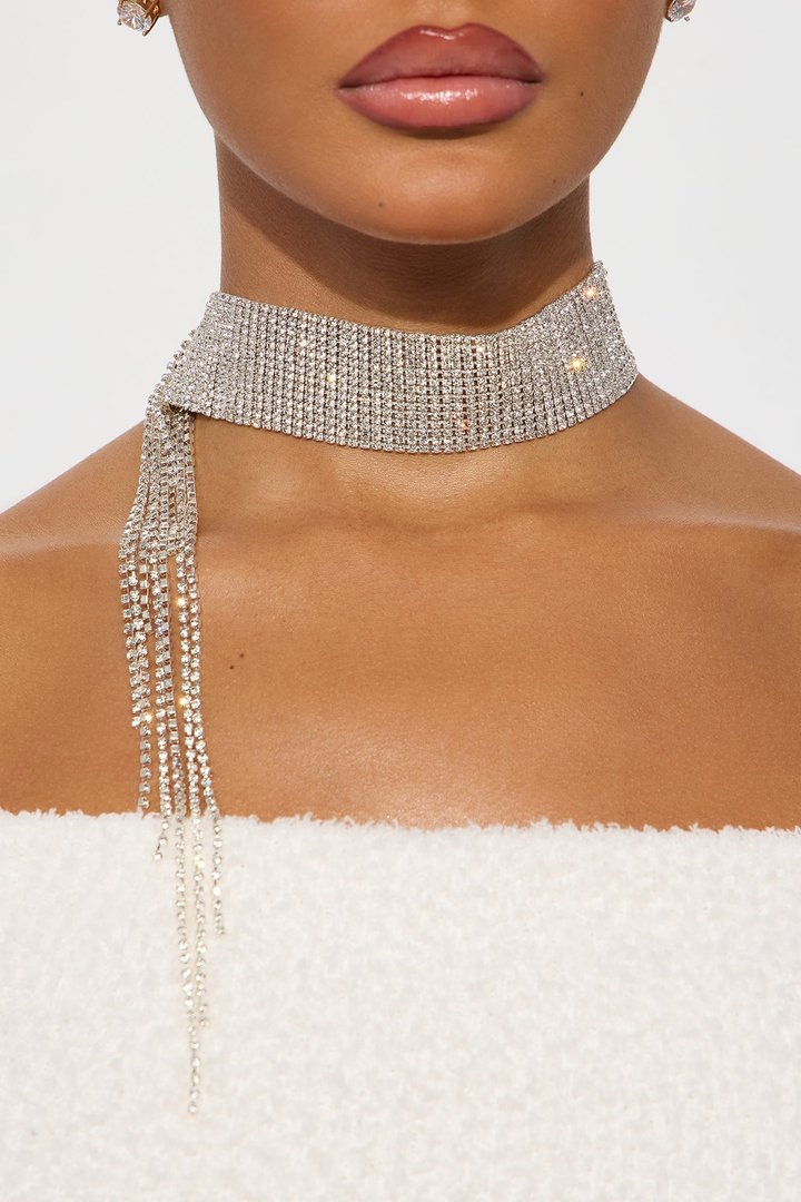 Stage Right Rhinestone Choker Necklace - Silver