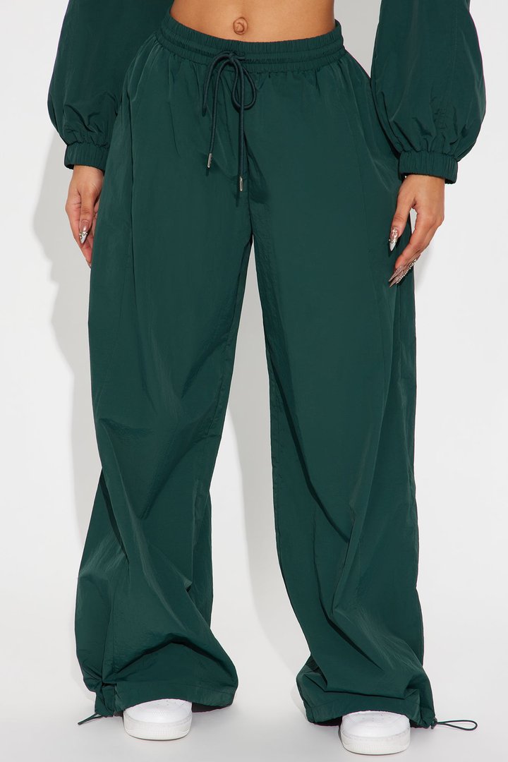 First Class Windbreaker Jogger - Hunter Green