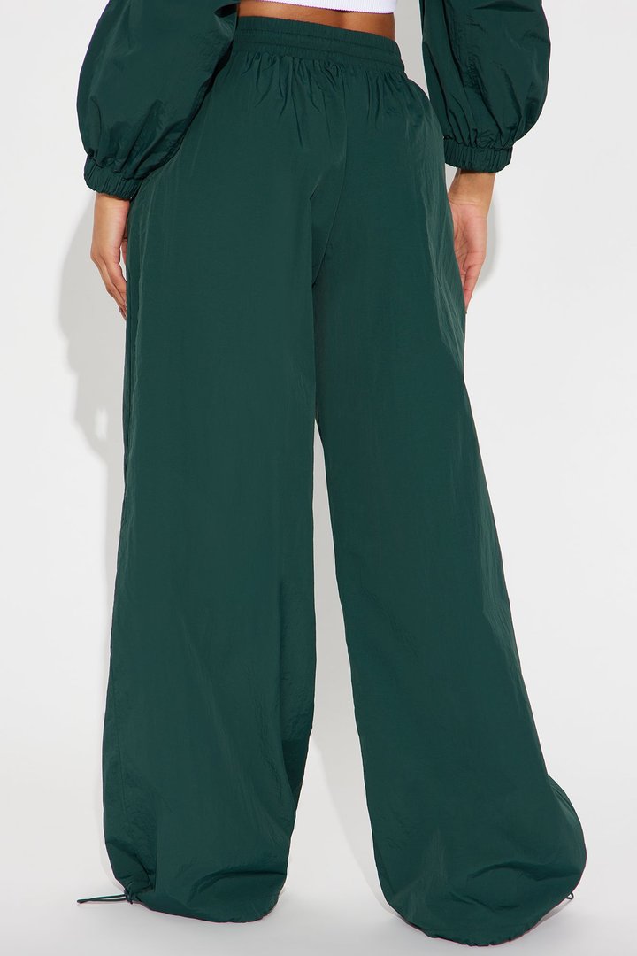 First Class Windbreaker Jogger - Hunter Green