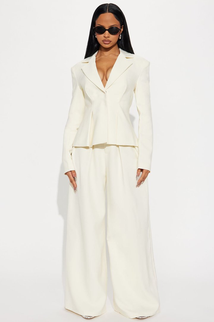 Luxe Living Pleated Blazer - Ivory