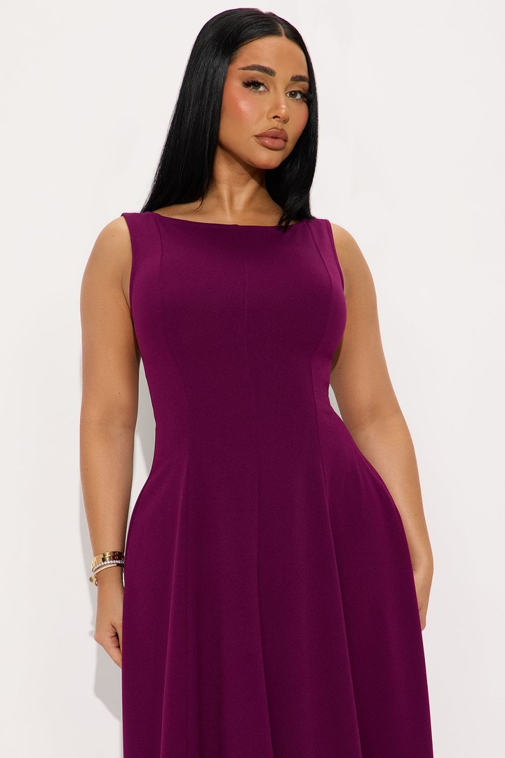 Sweet Sunday Knit Crepe Midi Dress - Plum