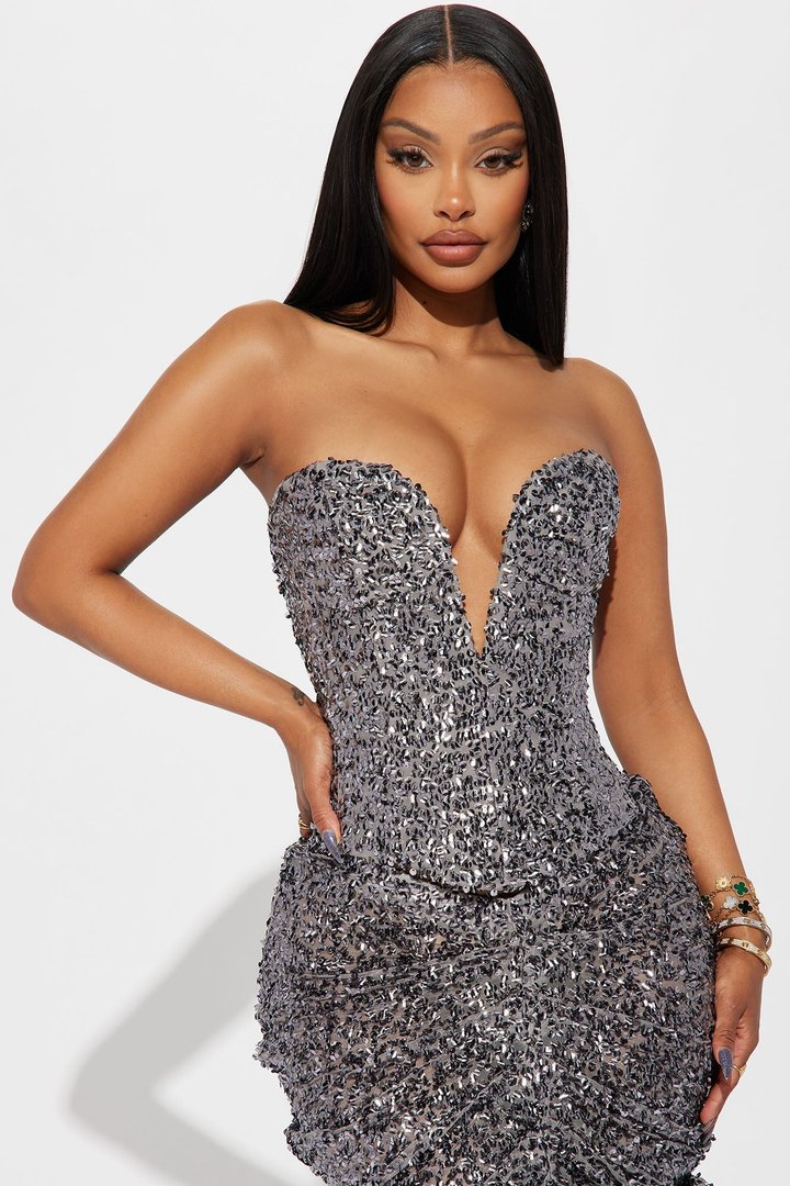 Main Event Sequin Skirt Set - Grey