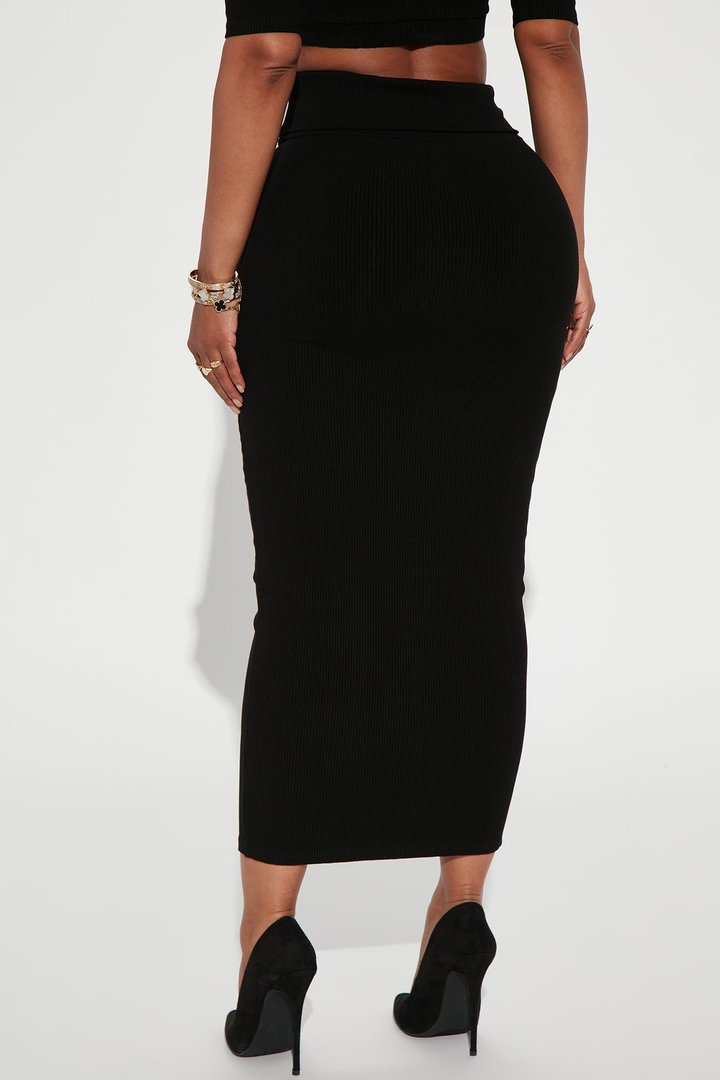 Makena Snatched Maxi Skirt - Black
