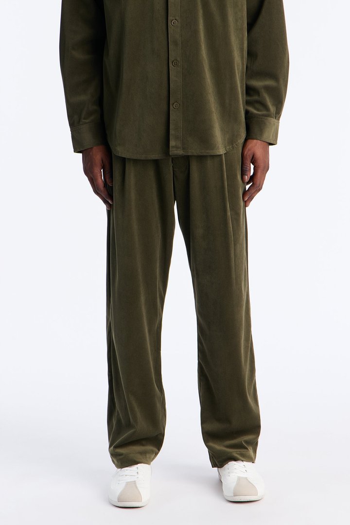 Straight Lincoln Park Textured Trouser - Dark Olive