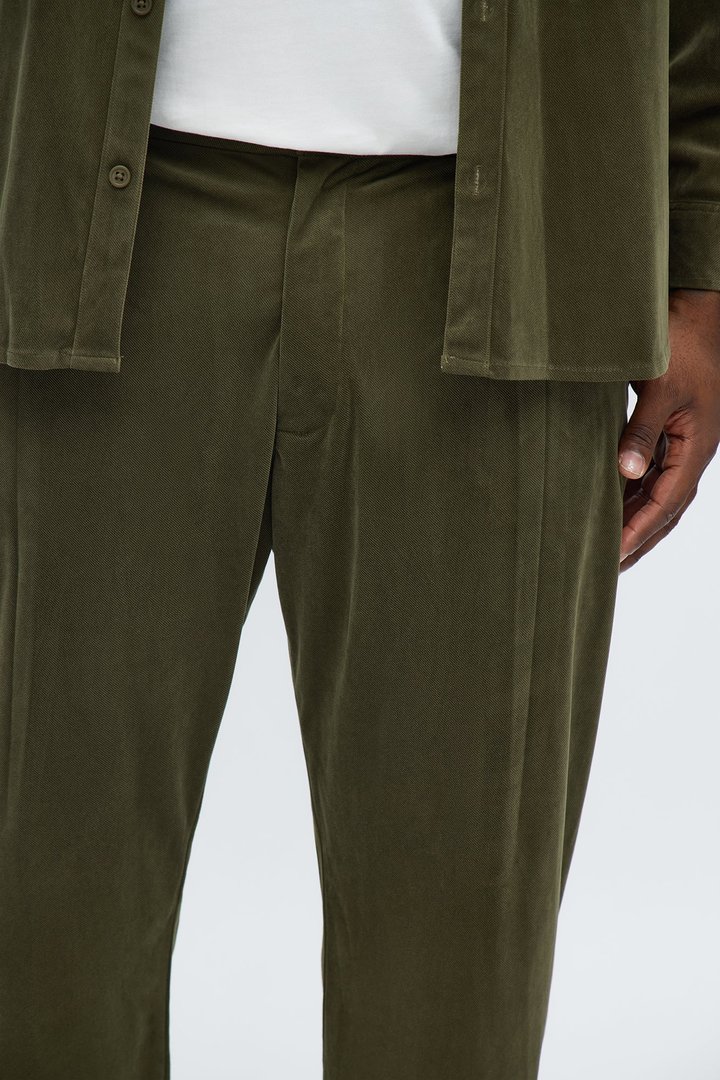 Straight Lincoln Park Textured Trouser - Dark Olive