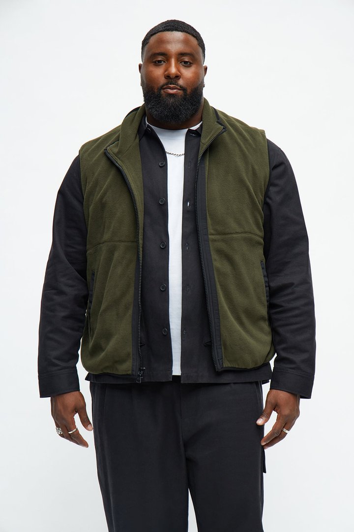 Ready To Go Contrast Trimmed Fleece Vest - Green