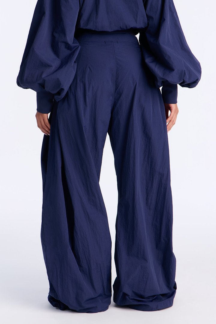 Do Not Disturb Mode Windbreaker Jogger - Navy