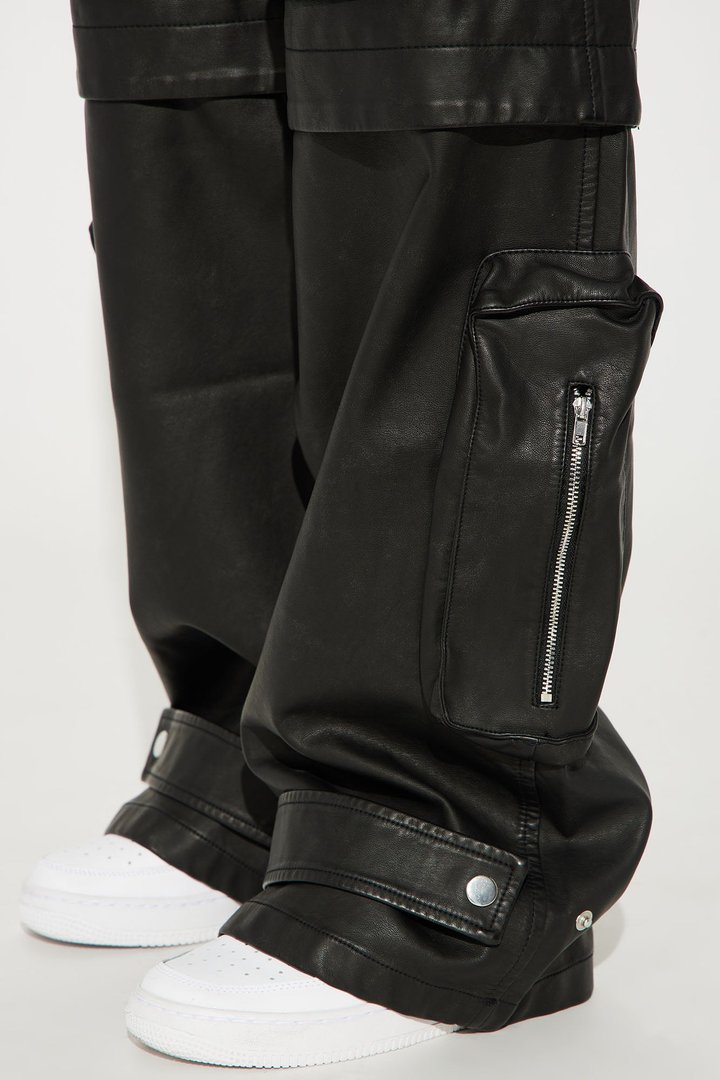 Street Heat Washed Faux Leather Cargo Pant - Black
