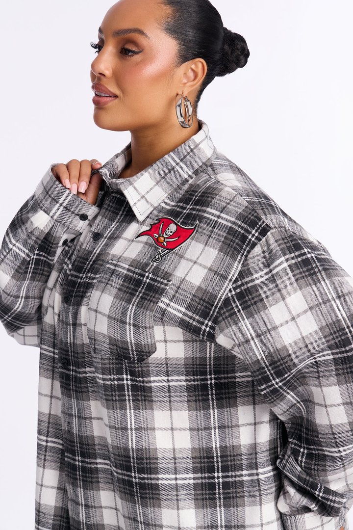 NFL Tampa Bay Buccaneers Plaid Flannel - Black/combo