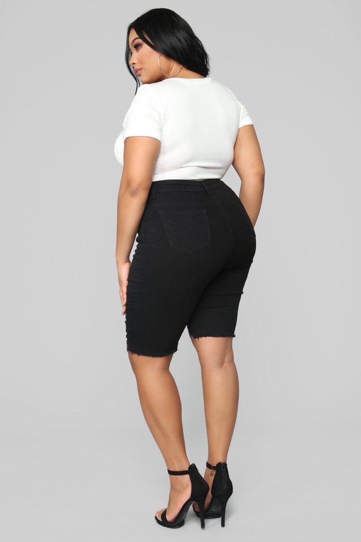 Playing It Cool Denim Bermudas - Black