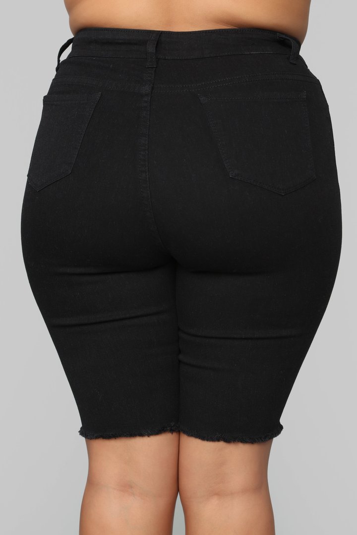 Playing It Cool Denim Bermudas - Black