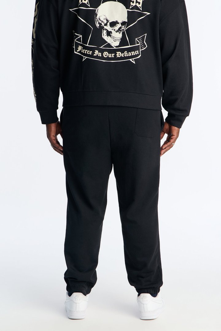 In The Chaos Jogger - Black