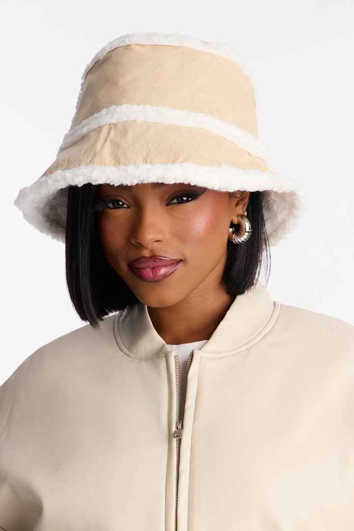 Everyday Is A Runway Bucket Hat - Ivory/combo