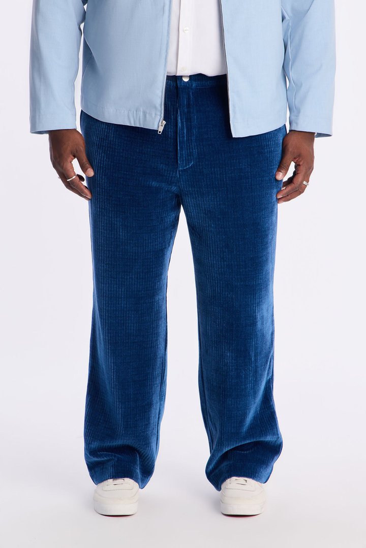 Straight Ashwood Cord Pant - Navy