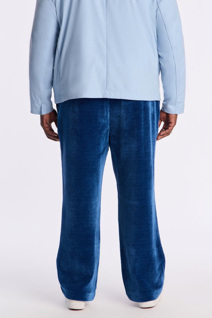 Straight Ashwood Cord Pant - Navy