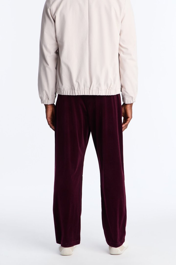 Straight Lincoln Park Textured Trouser - Burgundy
