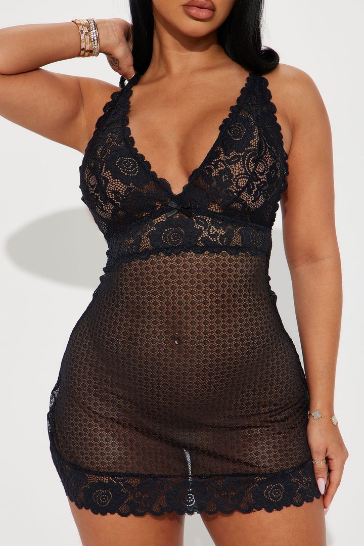 Love Your Charm Lace Chemise - Black