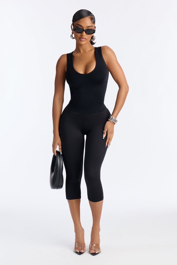 Seamless Smooth Double Lined U Neck Tank Top - Black