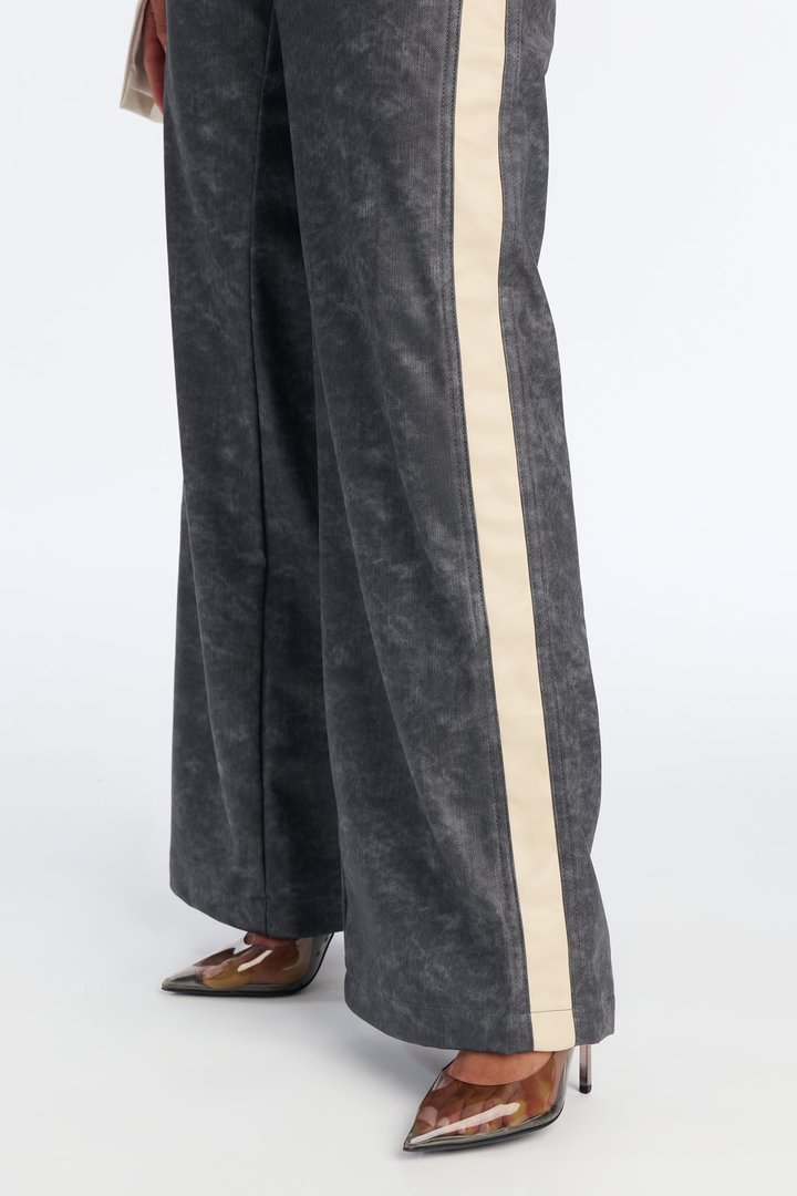 Kelsey Washed Faux Leather Wide Leg Pant - Rinse Blue Wash