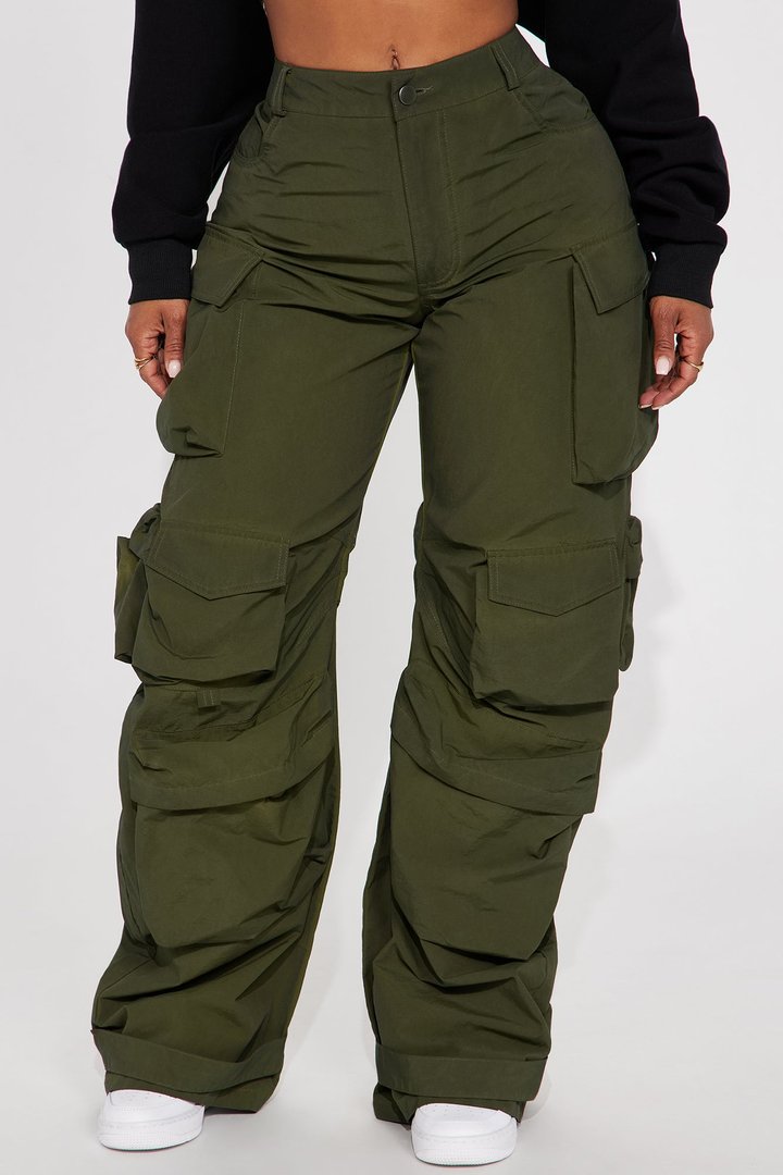Talk It Up Oversized Distressed Washed Cargo Pant - Olive