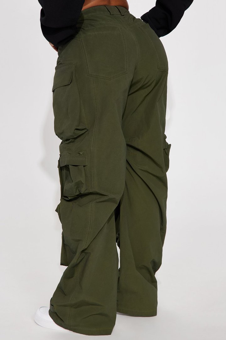 Talk It Up Oversized Distressed Washed Cargo Pant - Olive