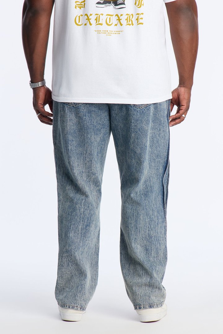 Straight Seams Down Jean - Medium Blue Wash
