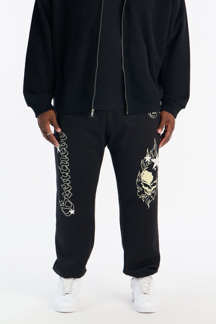 Greatness Reigns Sweatpants - Black