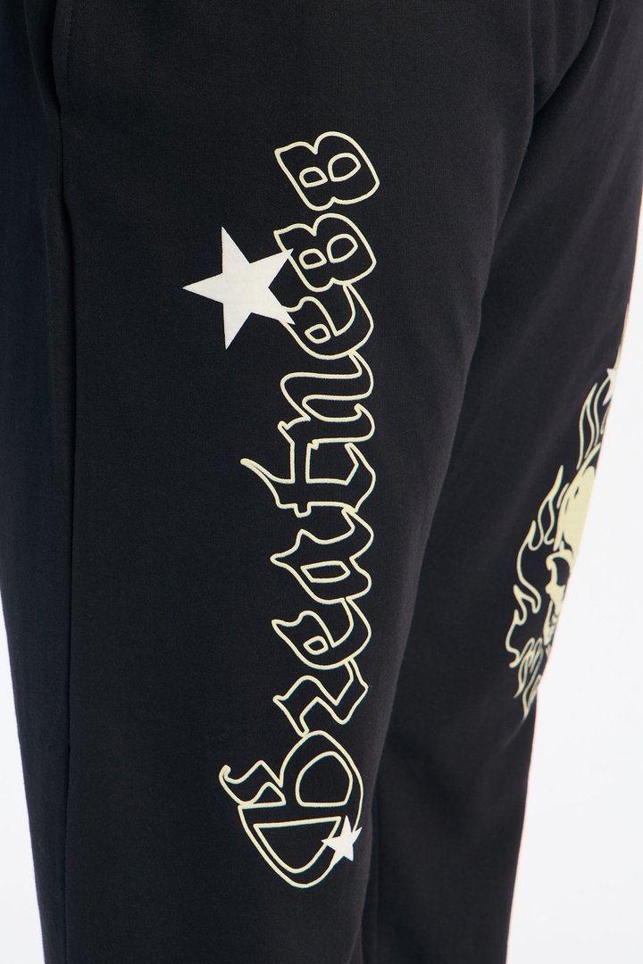 Greatness Reigns Sweatpants - Black