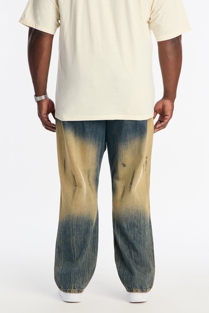 Straight Runoff Distressed Jean - Dark Wash
