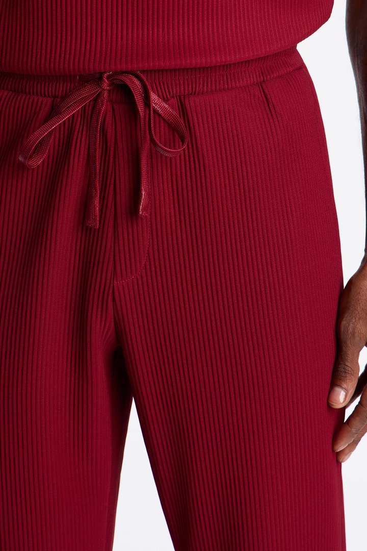 Show Up Slim Slit Pants - Burgundy