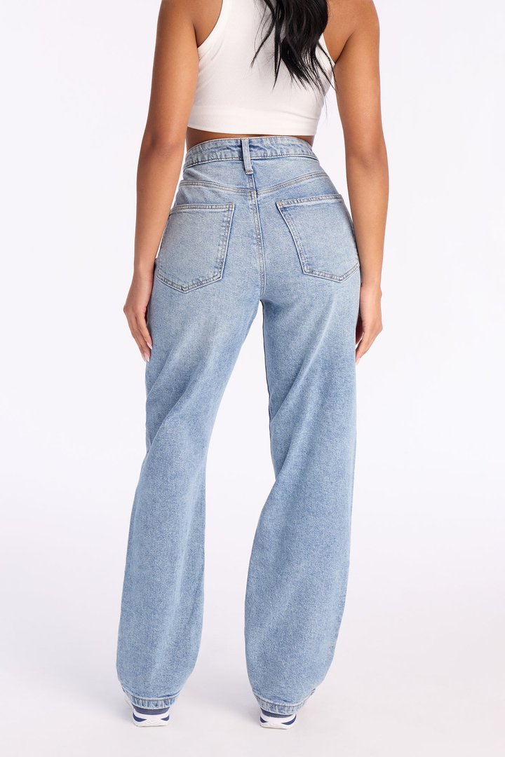 Lover Blues Straight Leg Jeans - Light Wash