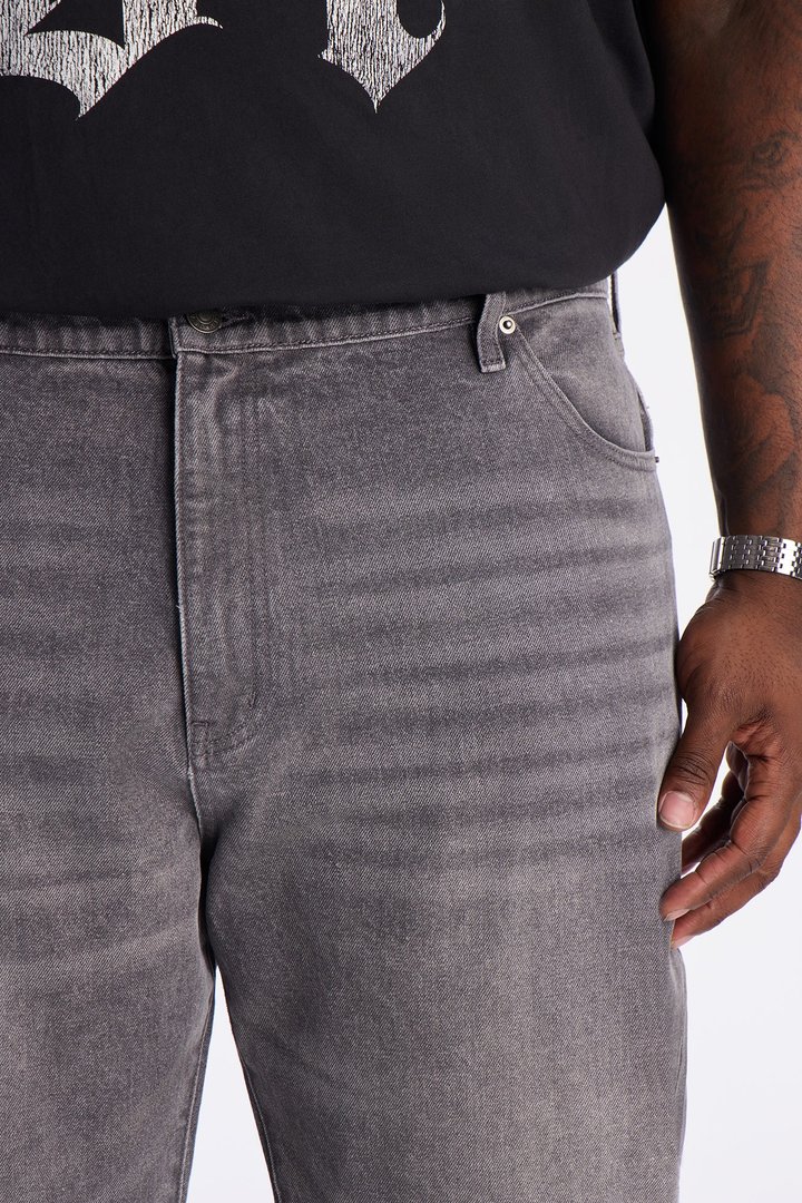 Classic Straight Fit Jeans - Grey