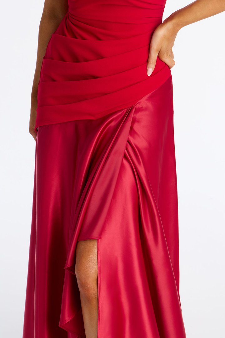 Simply Stunning Strapless Gown - Red