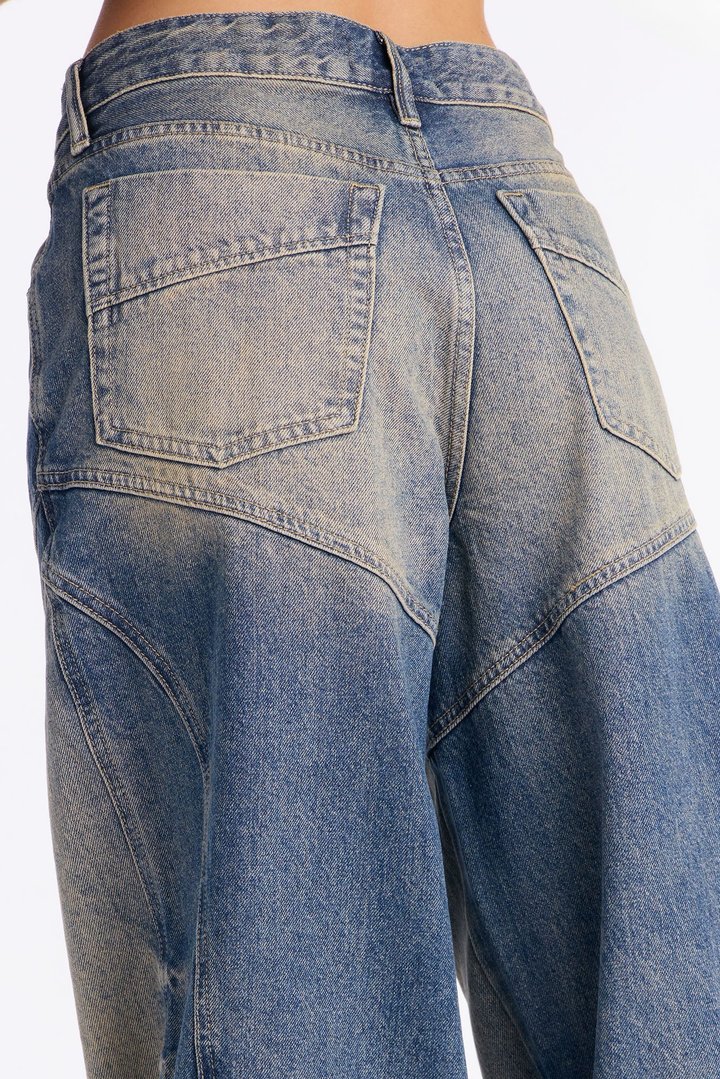 Lost Control Wide Leg Jeans - Vintage Wash
